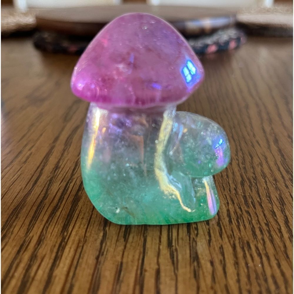 Aura Clear CrystalQuartz Double Mushroom Carving 101g - Picture 2 of 8
